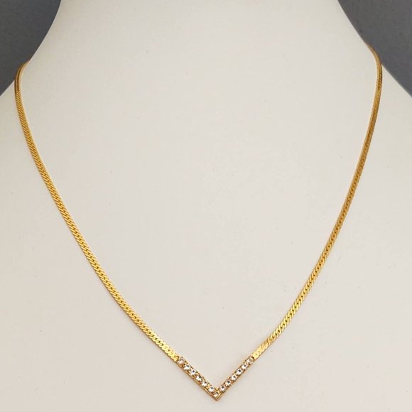 Vintage Avon V shaped gold and faux diamond delicate necklace - Picture 1 of 12